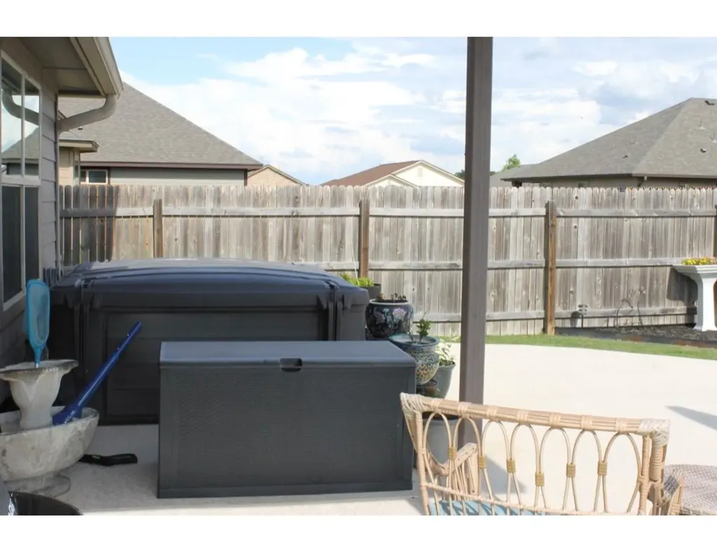 188 Beth Ann Loop Taylor TX 76574