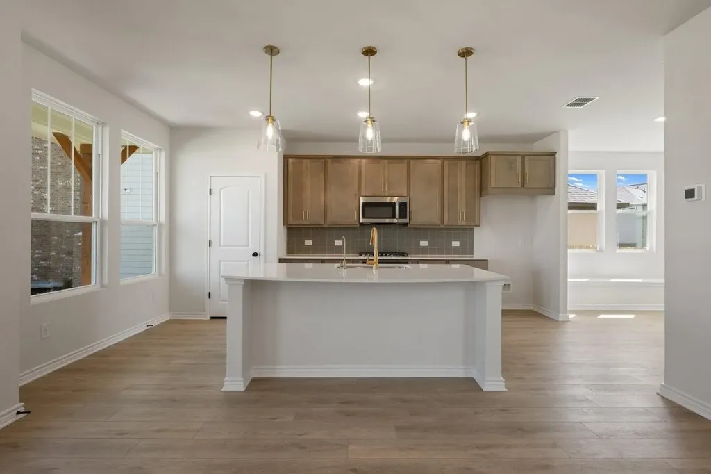 304 Leeland Drive Liberty Hill TX 78642