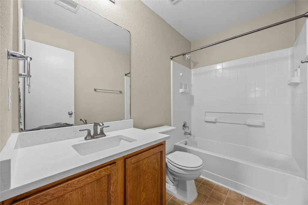 198 Black Forest Buda TX 78610