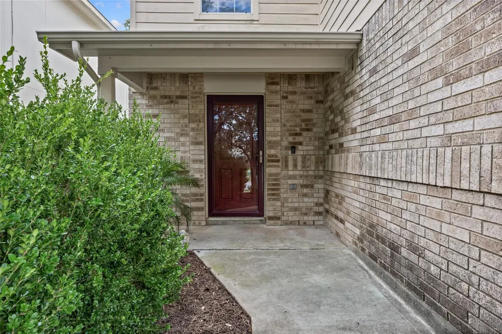 198 Black Forest Buda TX 78610