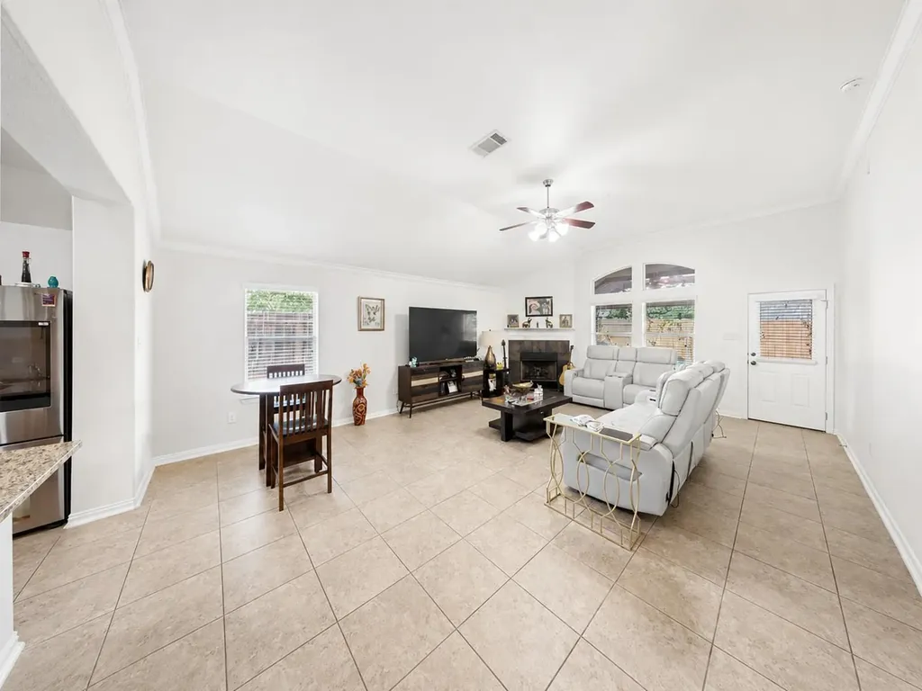 349 Razzmatazz Trail Buda TX 78610