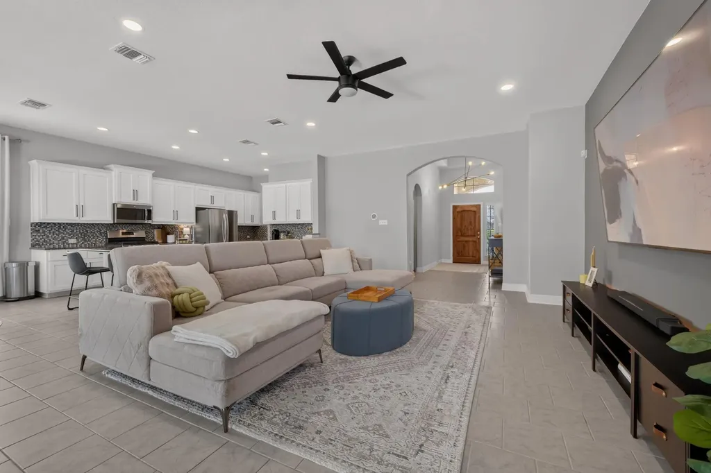 3804 Lunet Ring Way Pflugerville TX 78660