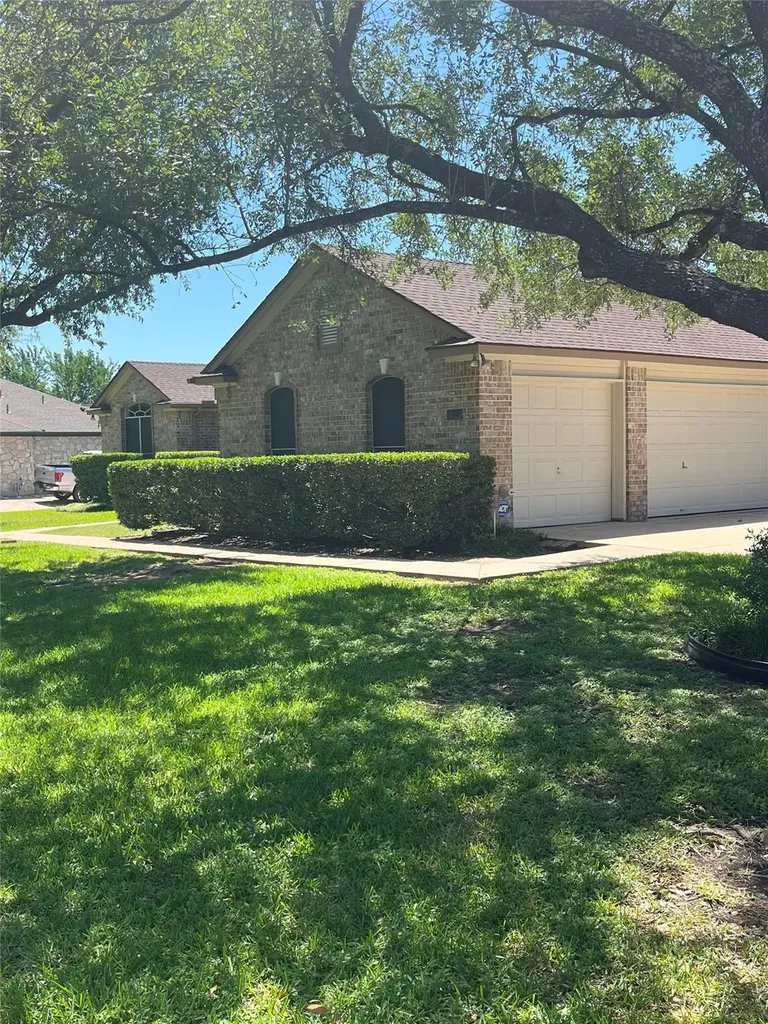 100 Adelfa Drive Round Rock TX 78664