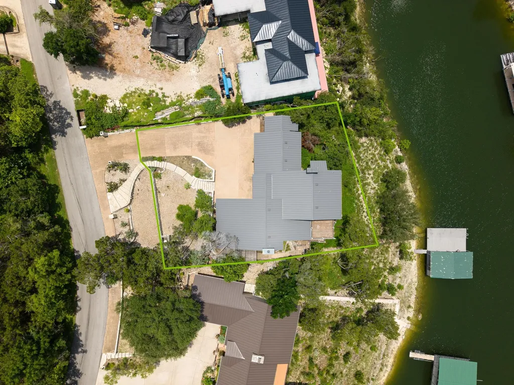 718 Bermuda Street Lakeway TX 78734