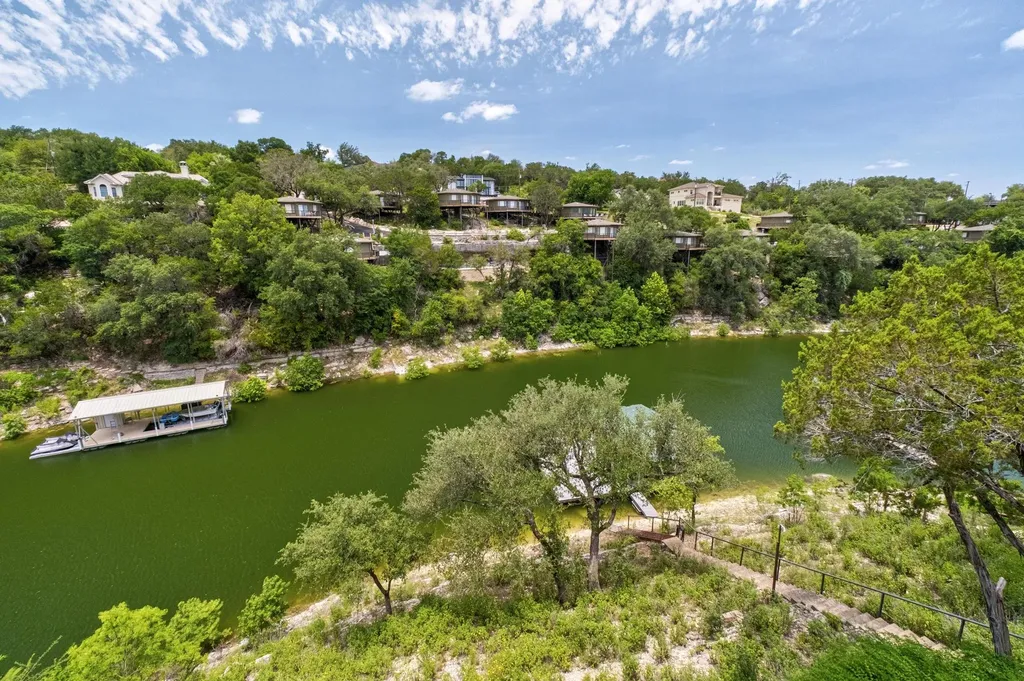 718 Bermuda Street Lakeway TX 78734
