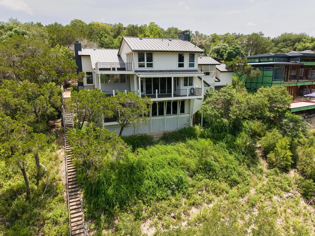 718 Bermuda Street Lakeway TX 78734