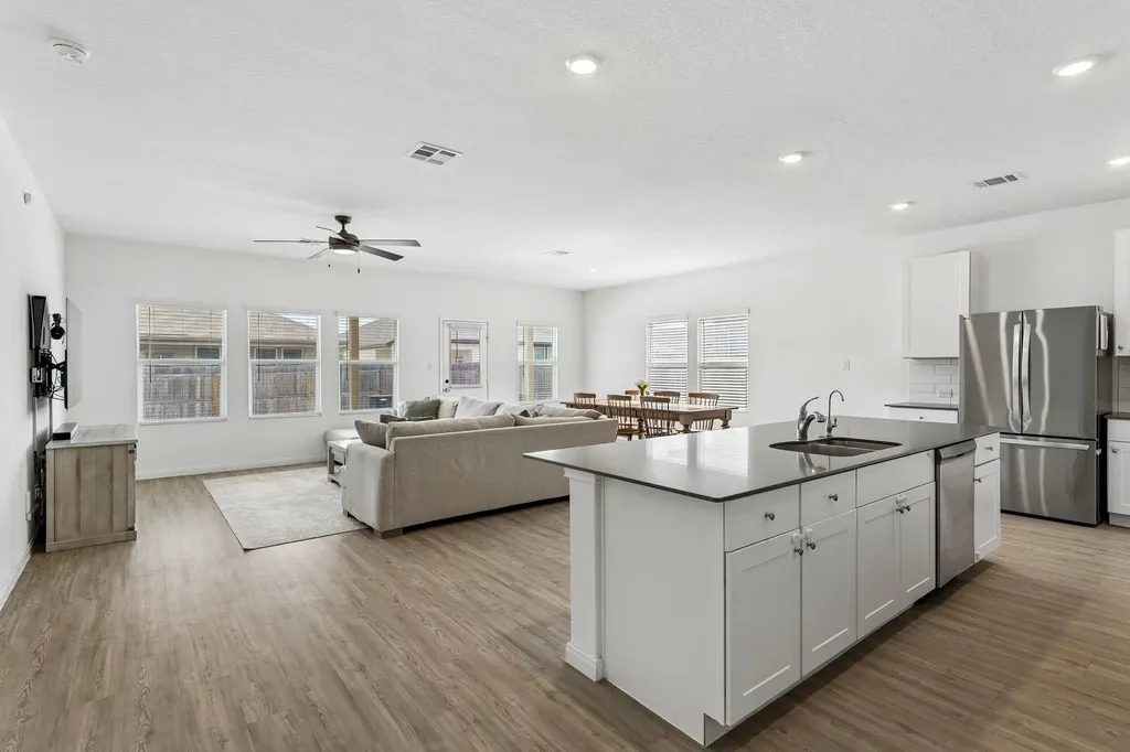 2724 Sierra Chicas Lane Seguin TX 78155