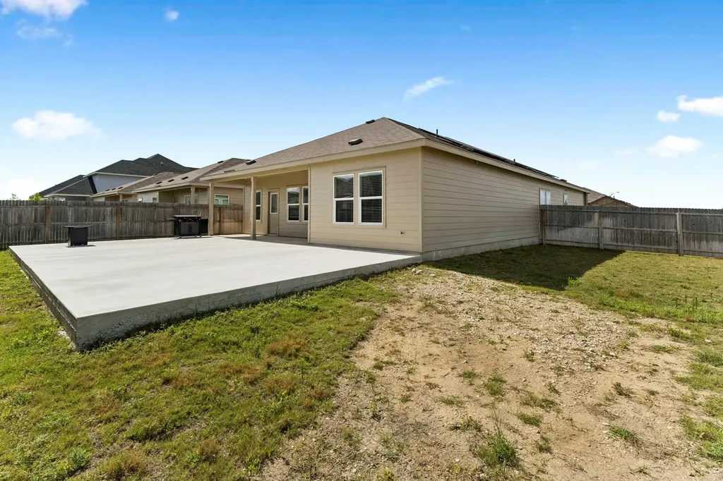 2724 Sierra Chicas Lane Seguin TX 78155