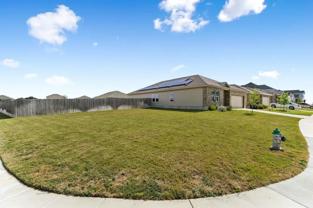 2724 Sierra Chicas Lane Seguin TX 78155