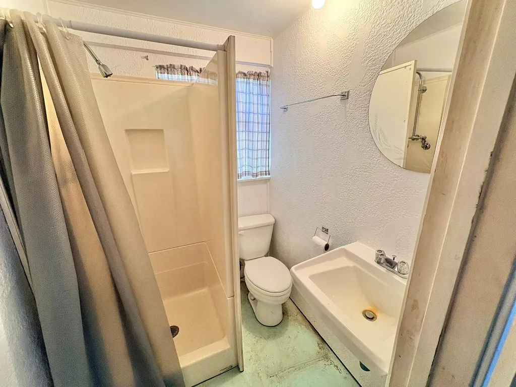 1115 Edgewater Drive Spicewood TX 78669