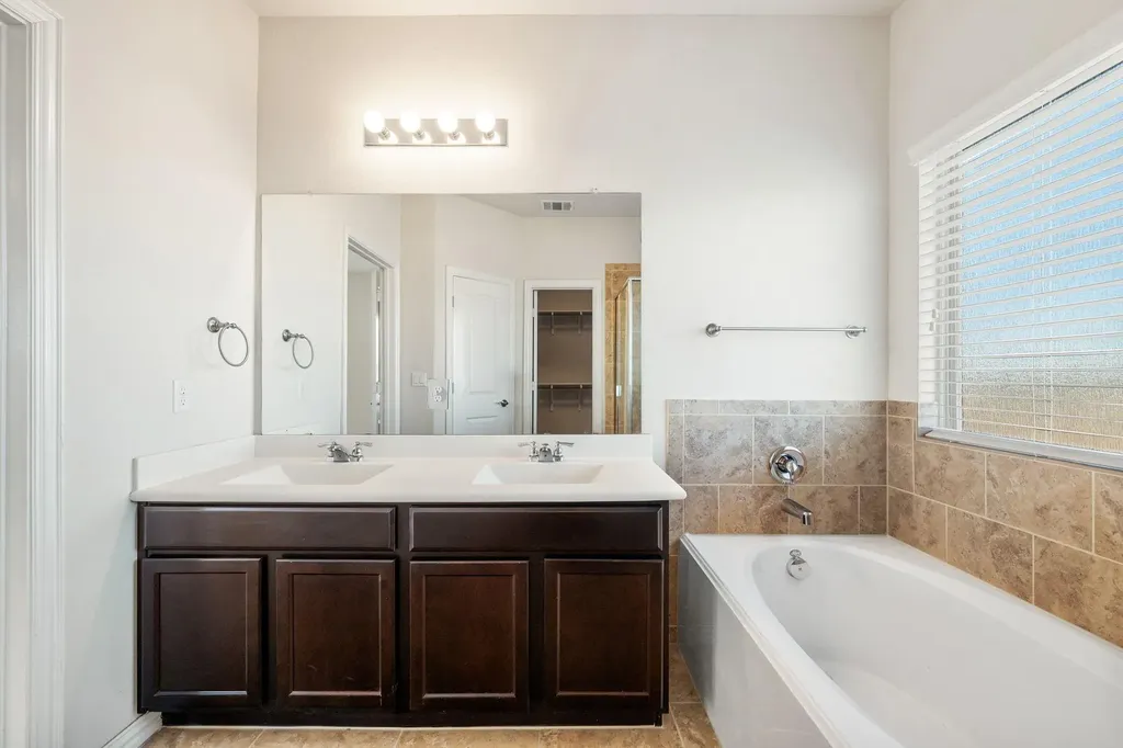 5700 Arbor Hill Lane Austin TX 78747
