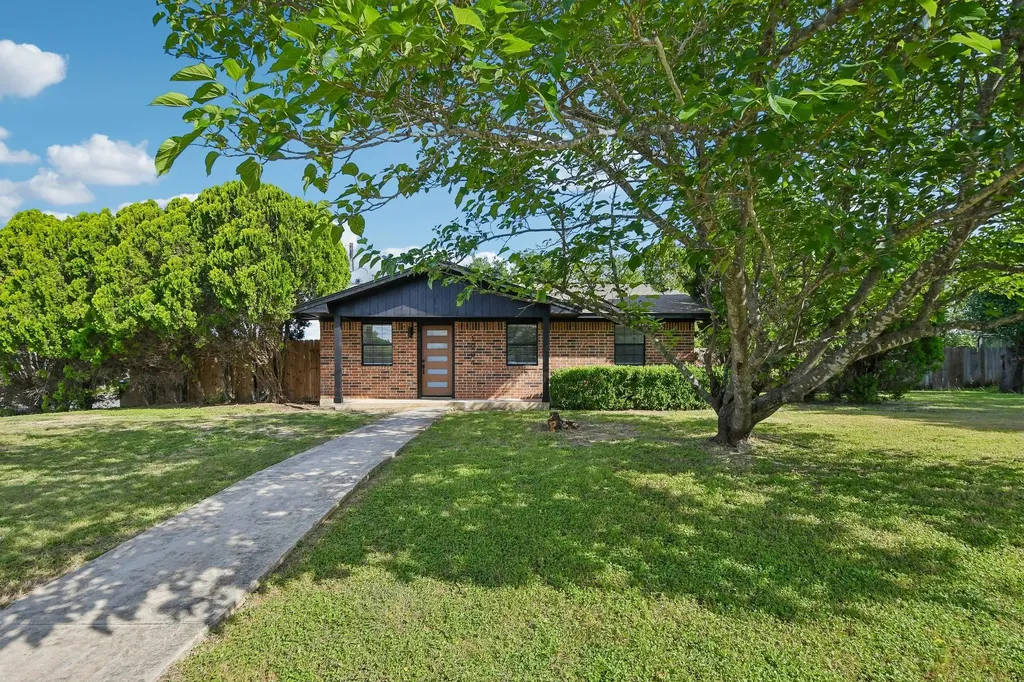 1204 Southwalk Street Georgetown TX 78626