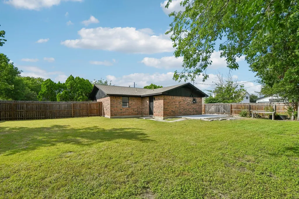 1204 Southwalk Street Georgetown TX 78626