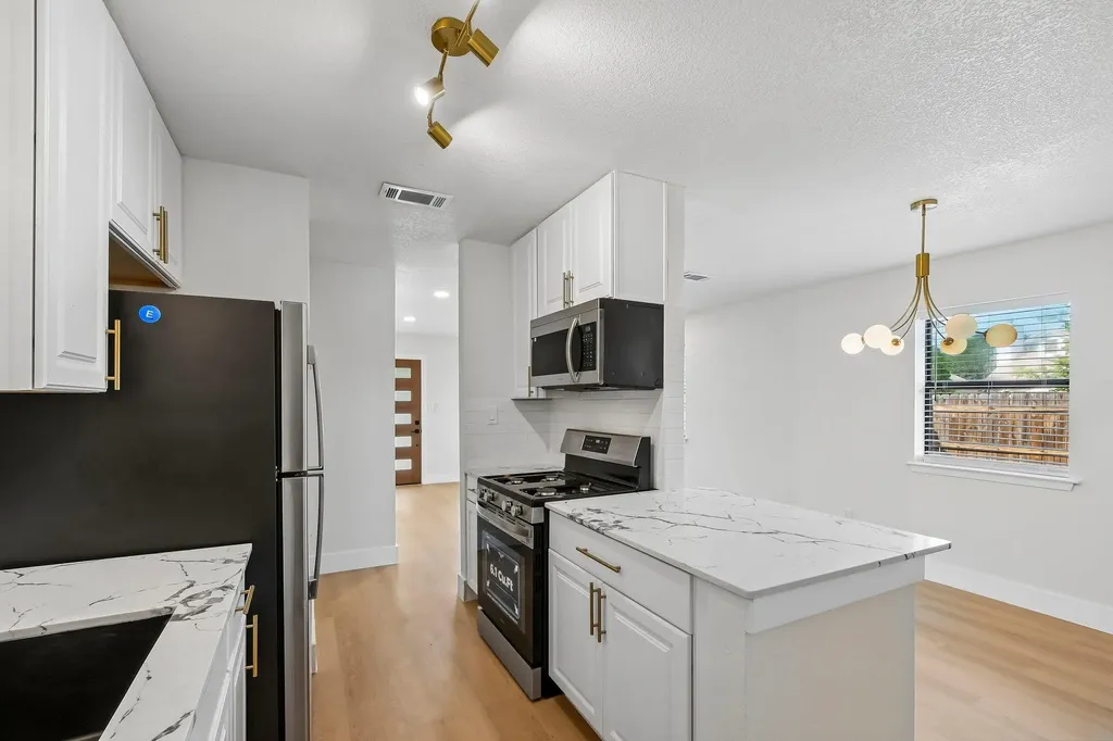 1204 Southwalk Street Georgetown TX 78626