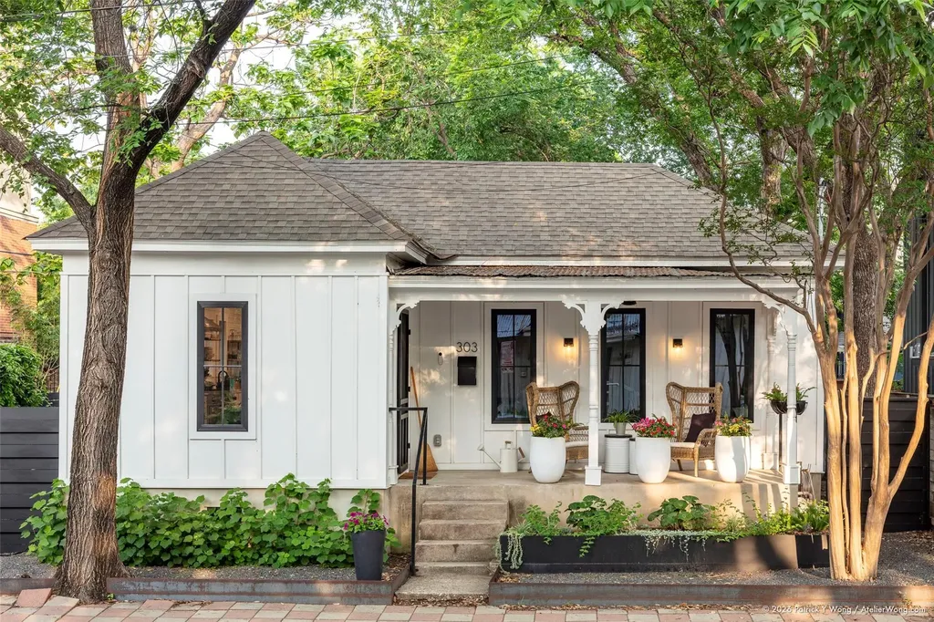 303 Navasota Street Austin TX 78702