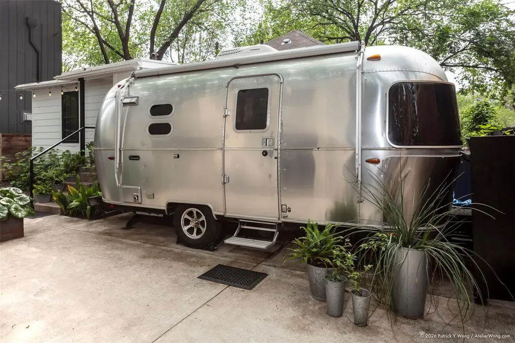303 Navasota Street Austin TX 78702