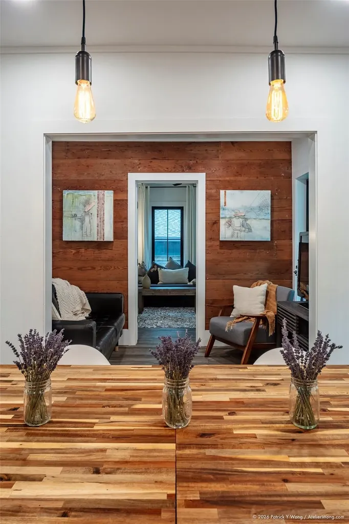303 Navasota Street Austin TX 78702