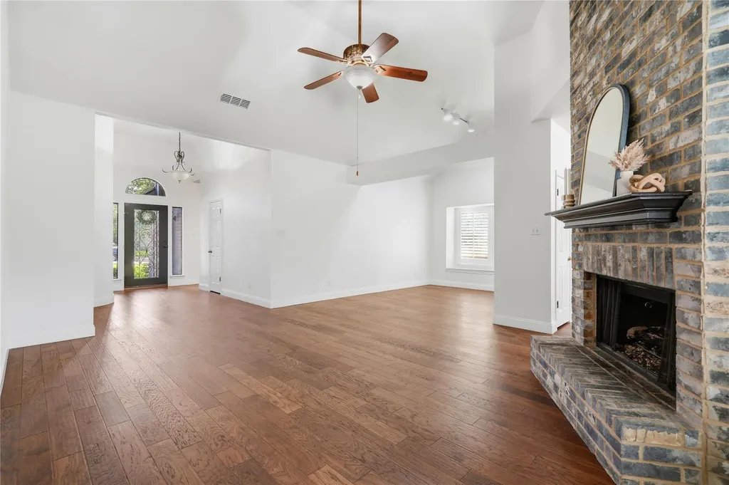 6515 Sans Souci Cove Austin TX 78759