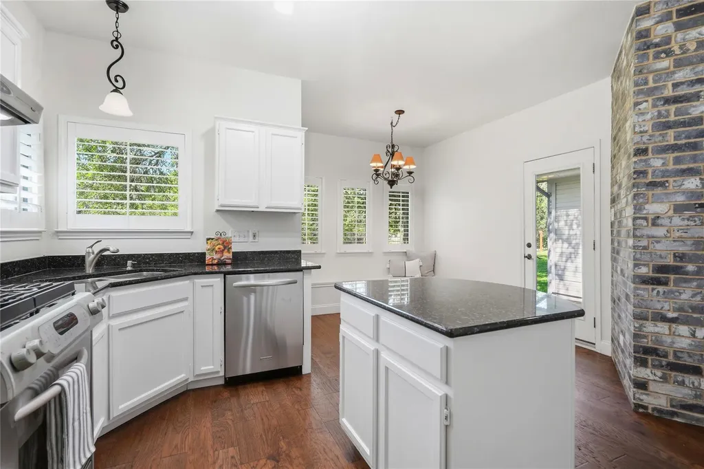 6515 Sans Souci Cove Austin TX 78759