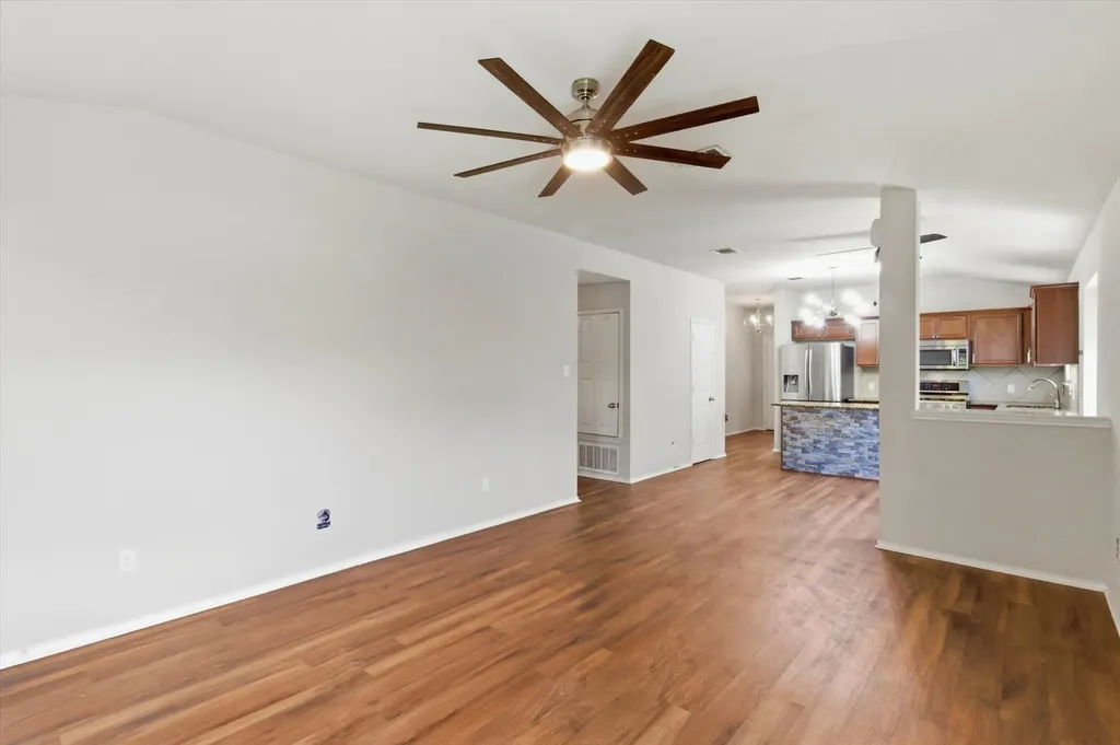801 Covent Drive Kyle TX 78640