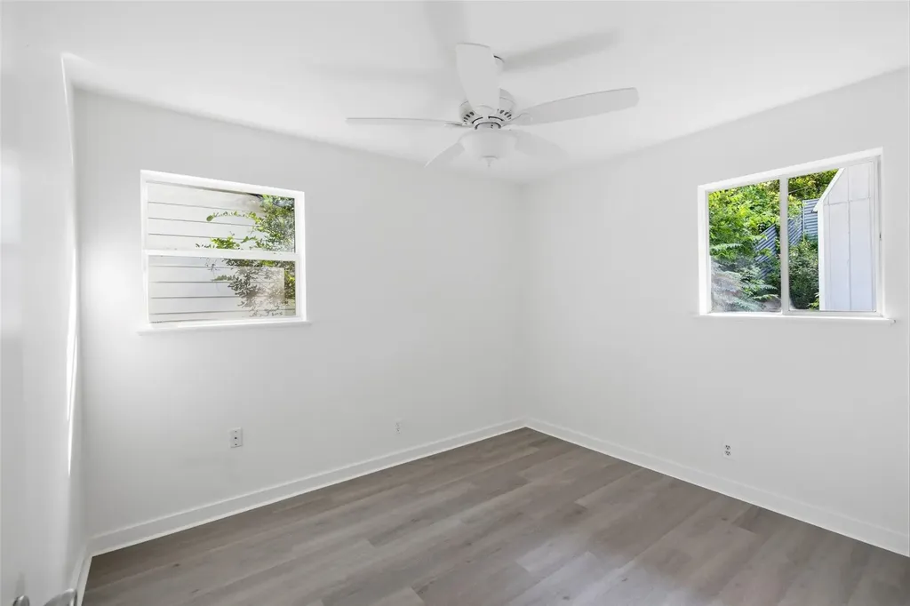 2704 Carnarvon Lane Austin TX 78704