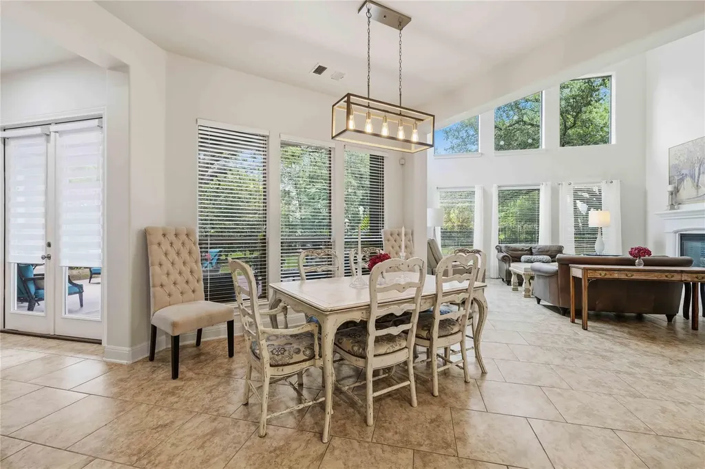 15200 Spillman Ranch Loop Austin TX 78738