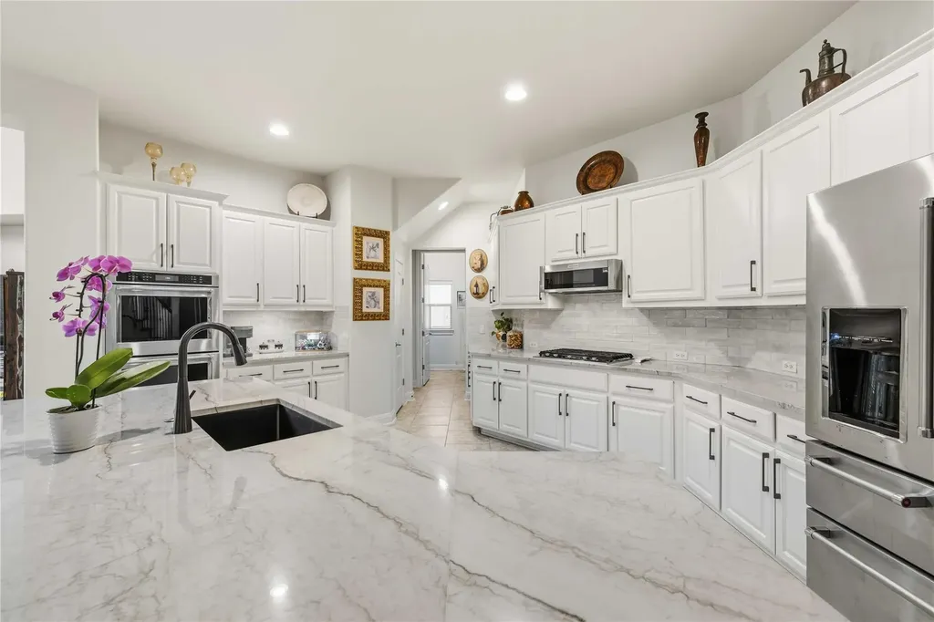 15200 Spillman Ranch Loop Austin TX 78738
