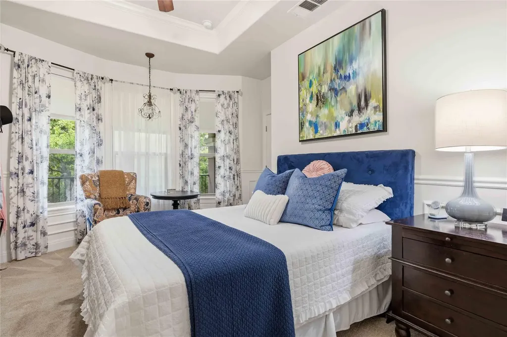 15200 Spillman Ranch Loop Austin TX 78738
