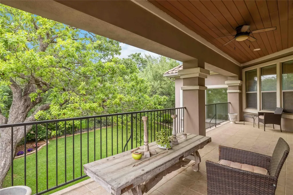 15200 Spillman Ranch Loop Austin TX 78738