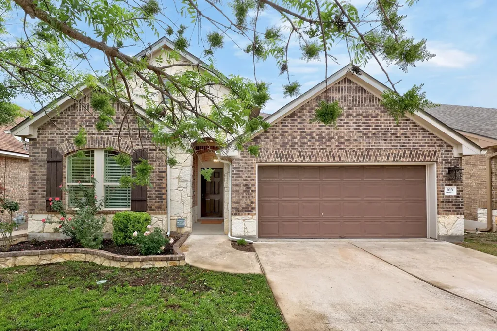 616 Loma Cedro Bend Leander TX 78641