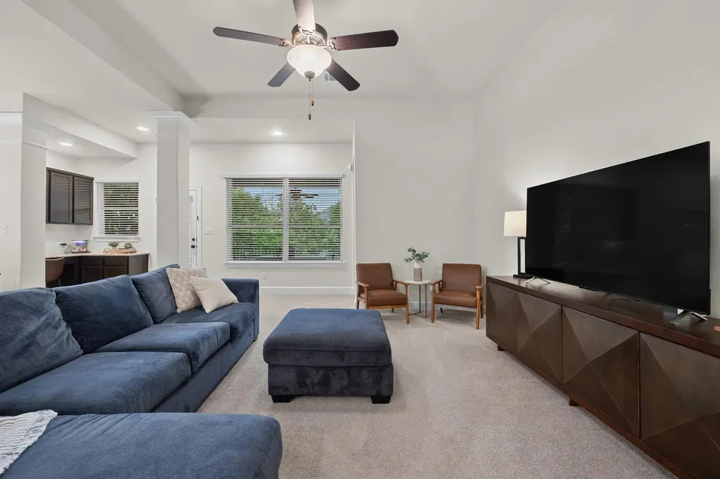 616 Loma Cedro Bend Leander TX 78641