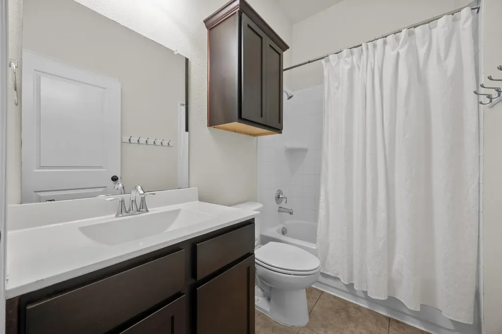 616 Loma Cedro Bend Leander TX 78641