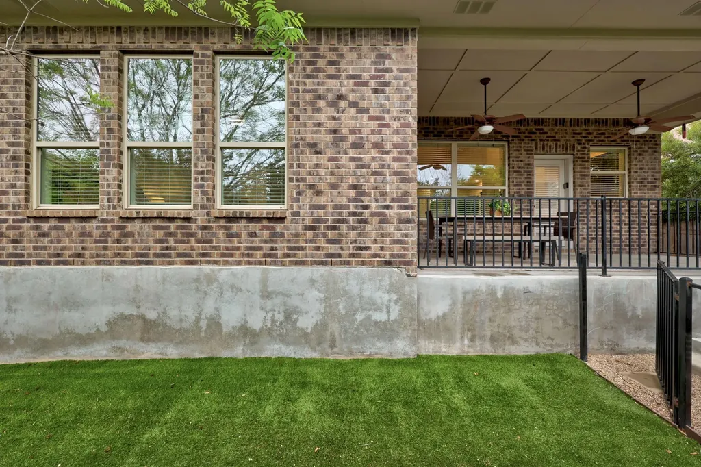 616 Loma Cedro Bend Leander TX 78641