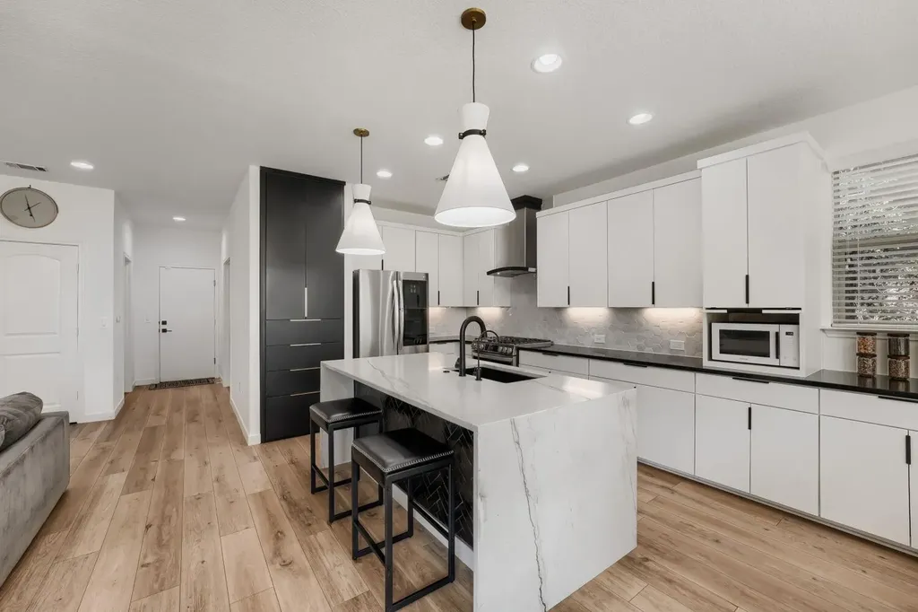 10412 Turnbull Loop Austin TX 78717