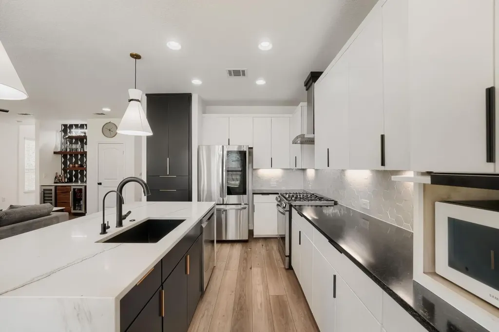10412 Turnbull Loop Austin TX 78717