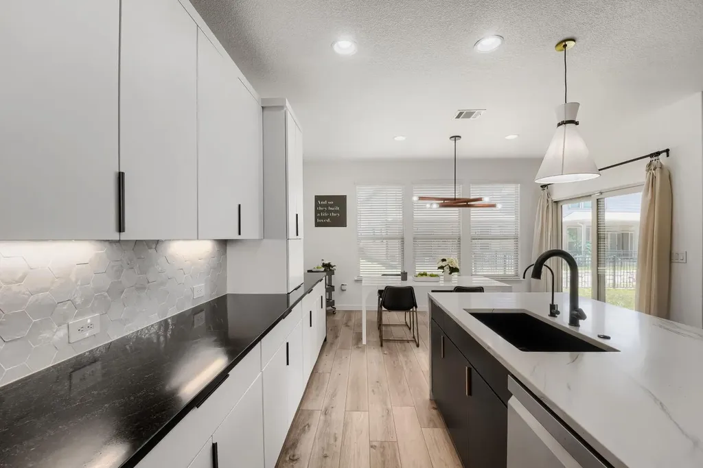 10412 Turnbull Loop Austin TX 78717