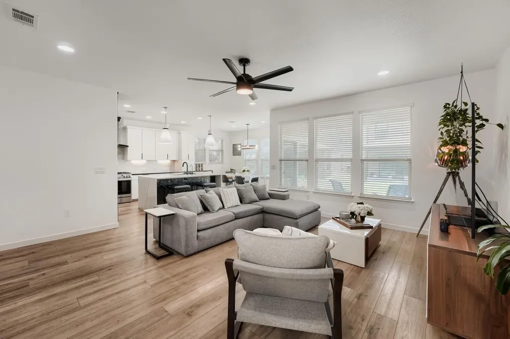 10412 Turnbull Loop Austin TX 78717