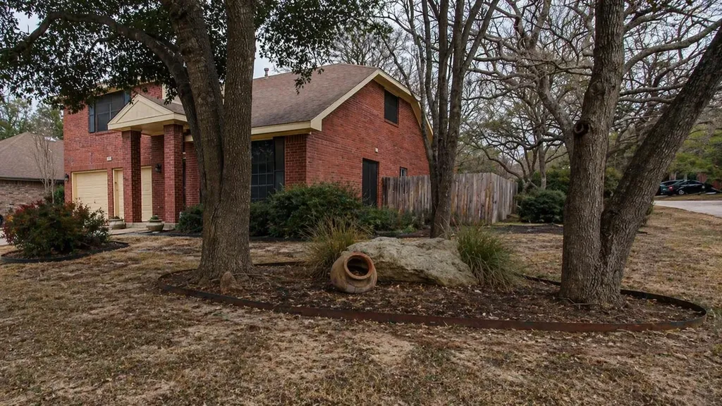 12900 Medina River Way Austin TX 78732
