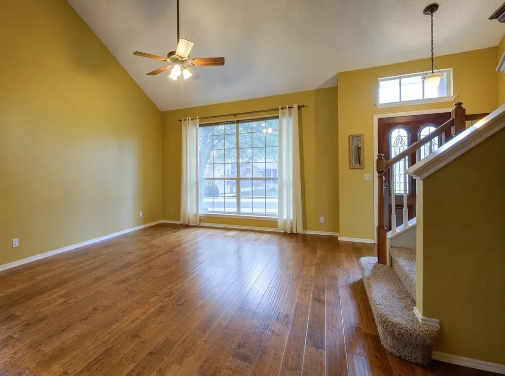 12900 Medina River Way Austin TX 78732