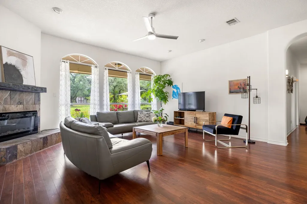 9608 Streamside Drive Austin TX 78736