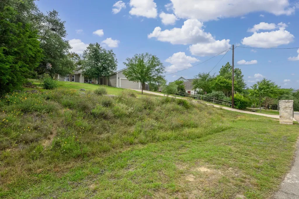 1103 Larkhall Drive Spicewood TX 78669