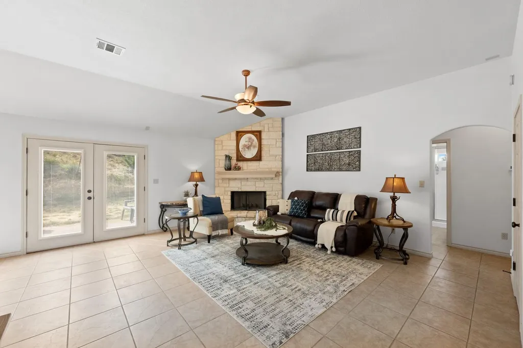 1103 Larkhall Drive Spicewood TX 78669