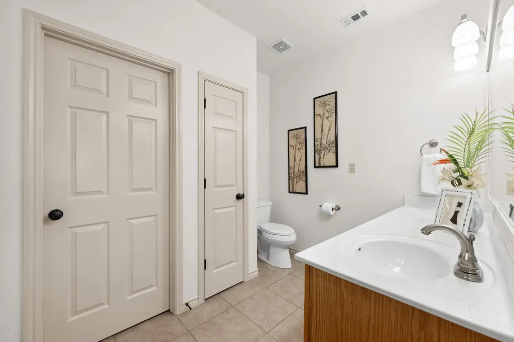 1103 Larkhall Drive Spicewood TX 78669