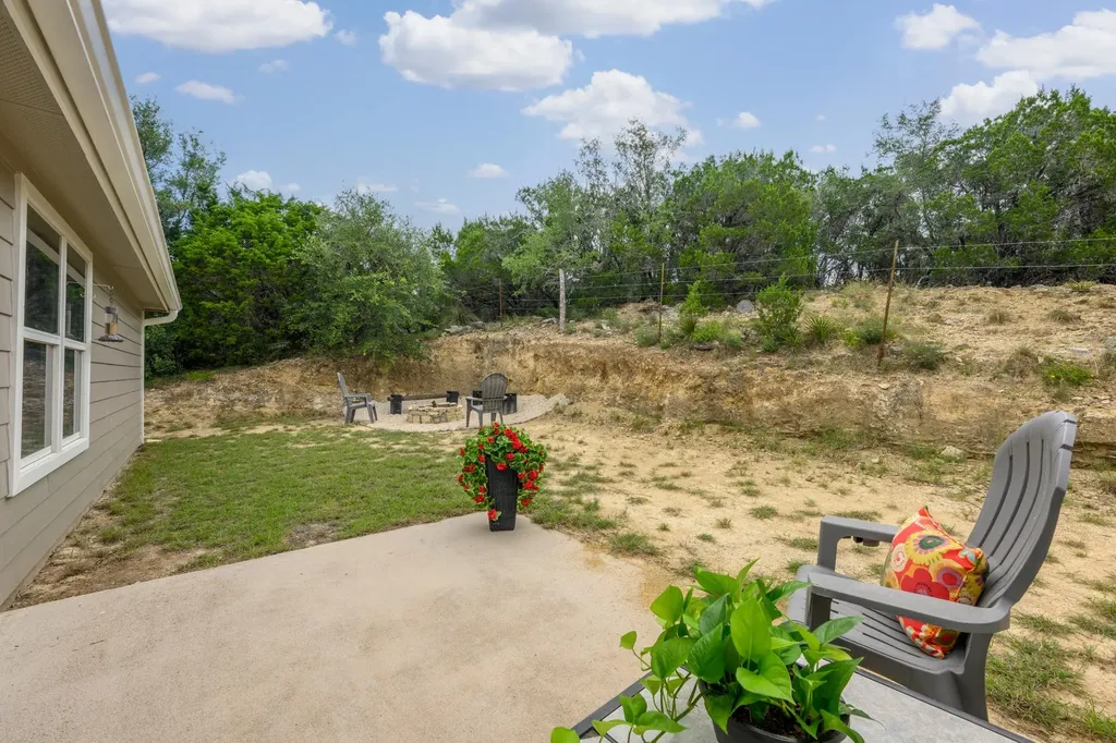 1103 Larkhall Drive Spicewood TX 78669