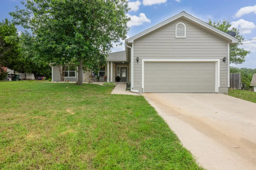 1103 Larkhall Drive Spicewood TX 78669