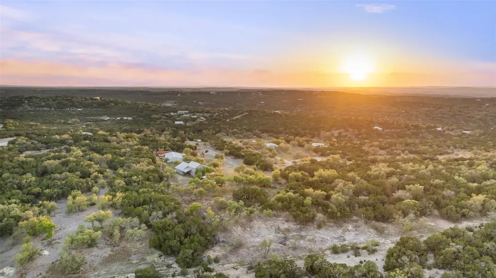 2025 Cripple Creek Stage Road Dripping Springs TX 78620