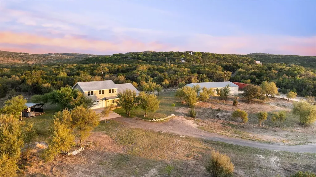 2025 Cripple Creek Stage Road Dripping Springs TX 78620