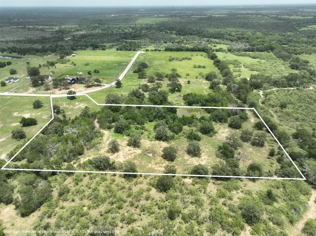 159 Starlight Path Red Rock TX 78662