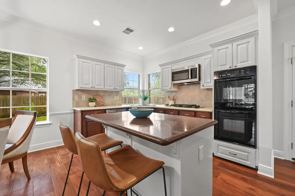 4030 Shavano Drive Austin TX 78749