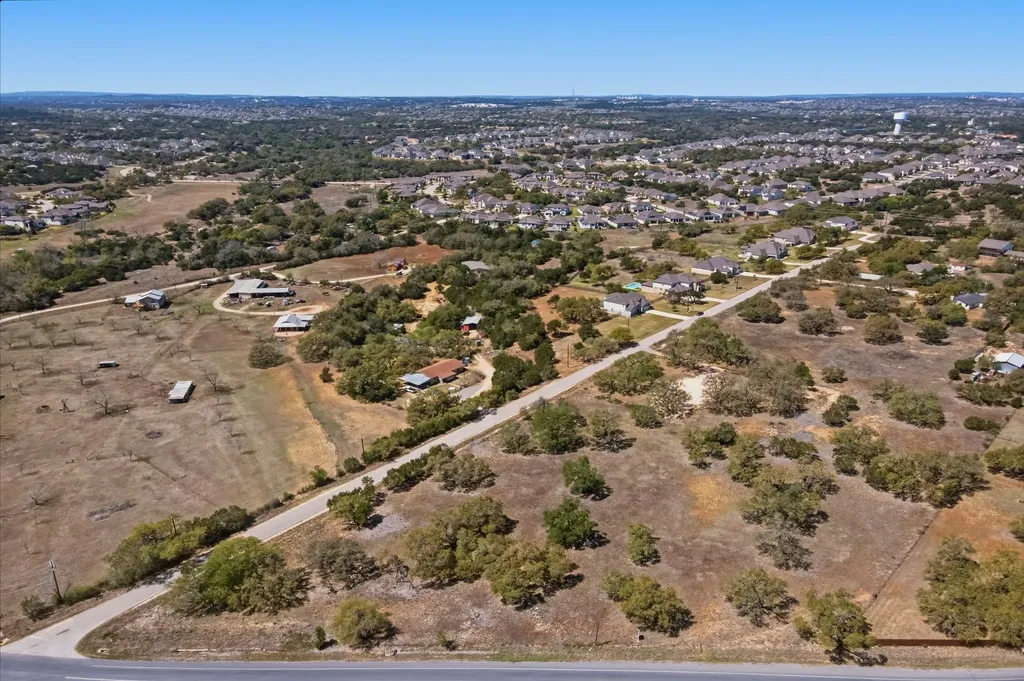 268 Kinnikinik Loop Austin TX 78737